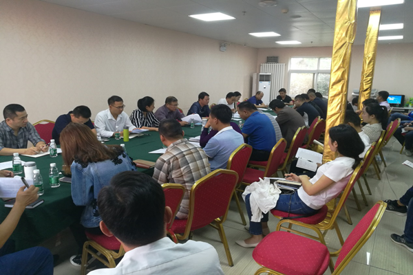 星空官方端网站登录入口-星空online(中国)
召开西站路道路工程结算审计动员大会