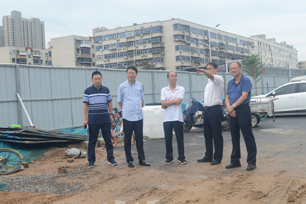 星空官方端网站登录入口-星空online(中国)
党委书记秦广远调研西站路工程