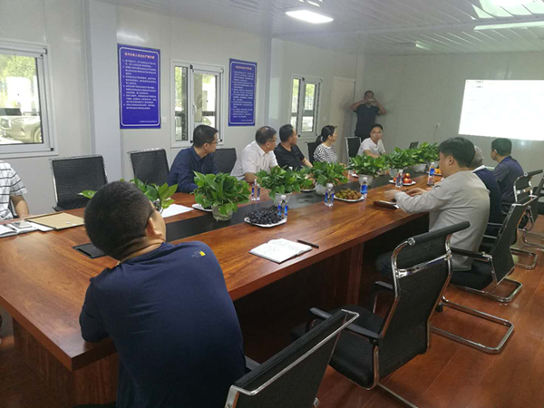 星空官方端网站登录入口-星空online(中国)
领导现场调研丽水路道路工程