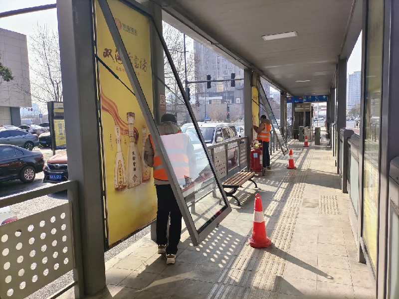 星空官方端网站登录入口-星空online(中国)
赫喆党支部组织开展2023年度“学雷锋 我行动”系列主题实践活动